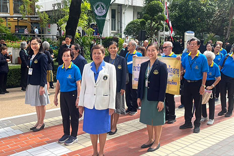ร่วมวางพวงมาลาเนื่องในวันมหิดล